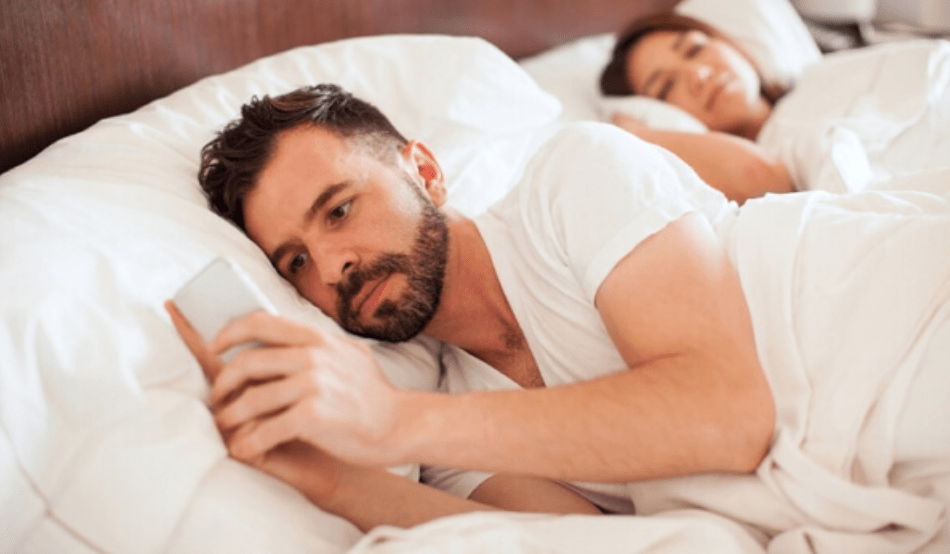 How to Catch a Cheating Husband on WhatsApp