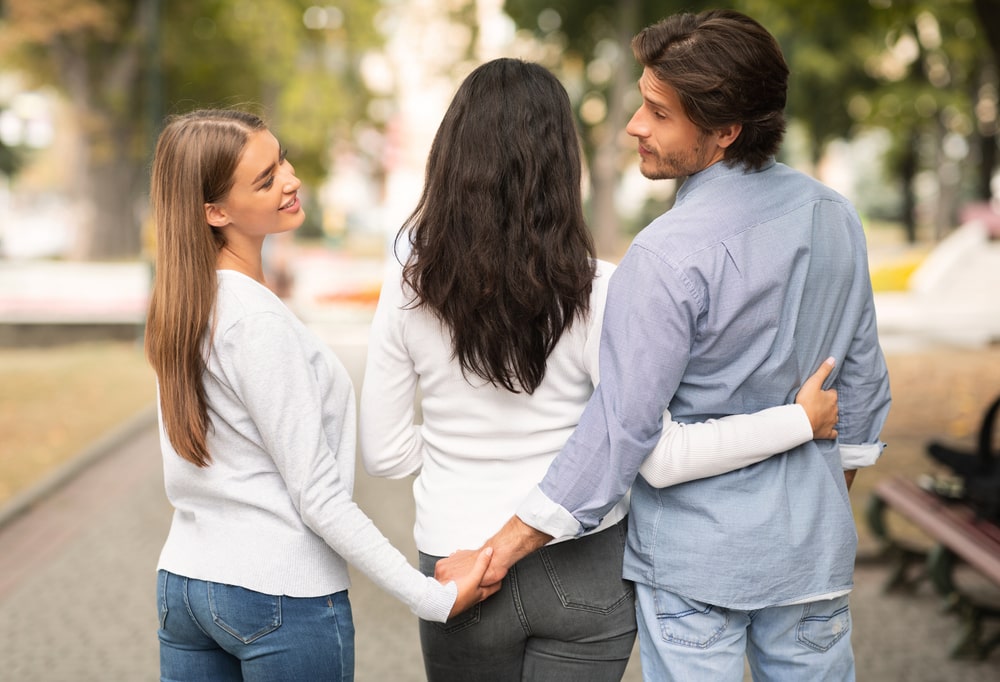 How to Find Out if Your Boyfriend Is Cheating?