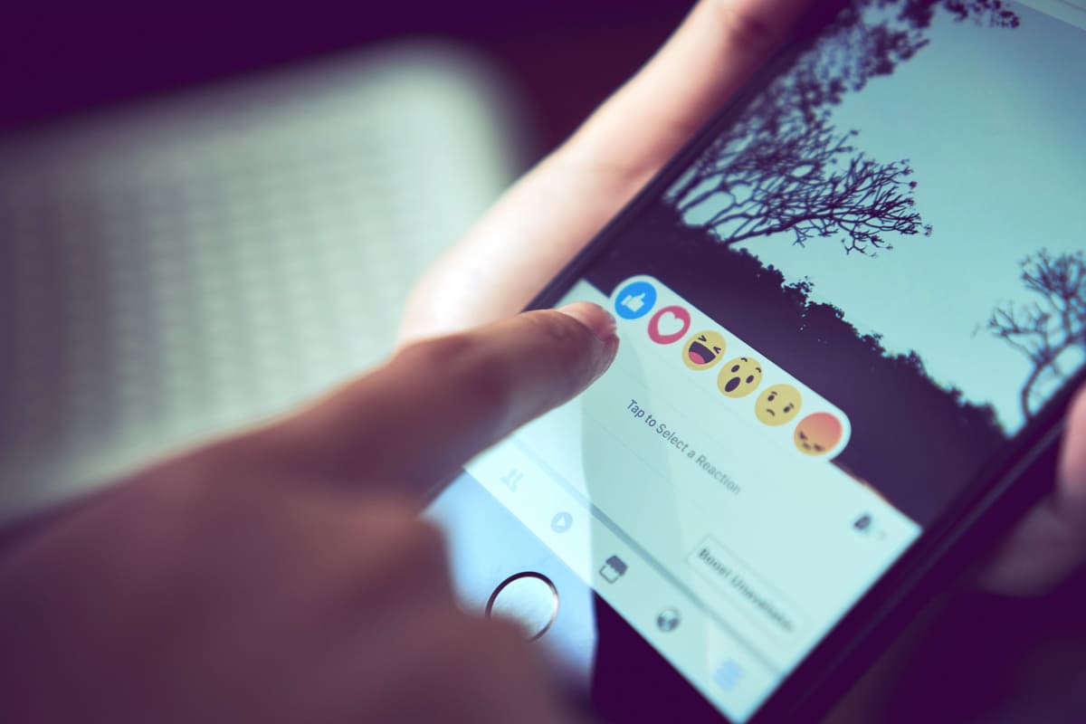 Cara Melihat Apa yang Disukai dan Dikomentari Seseorang di Facebook Jika Anda Tidak Berteman!